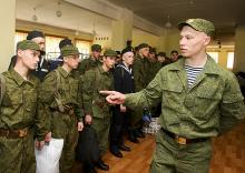 За аспирантами хотят официально закрепить отсрочку от армии
